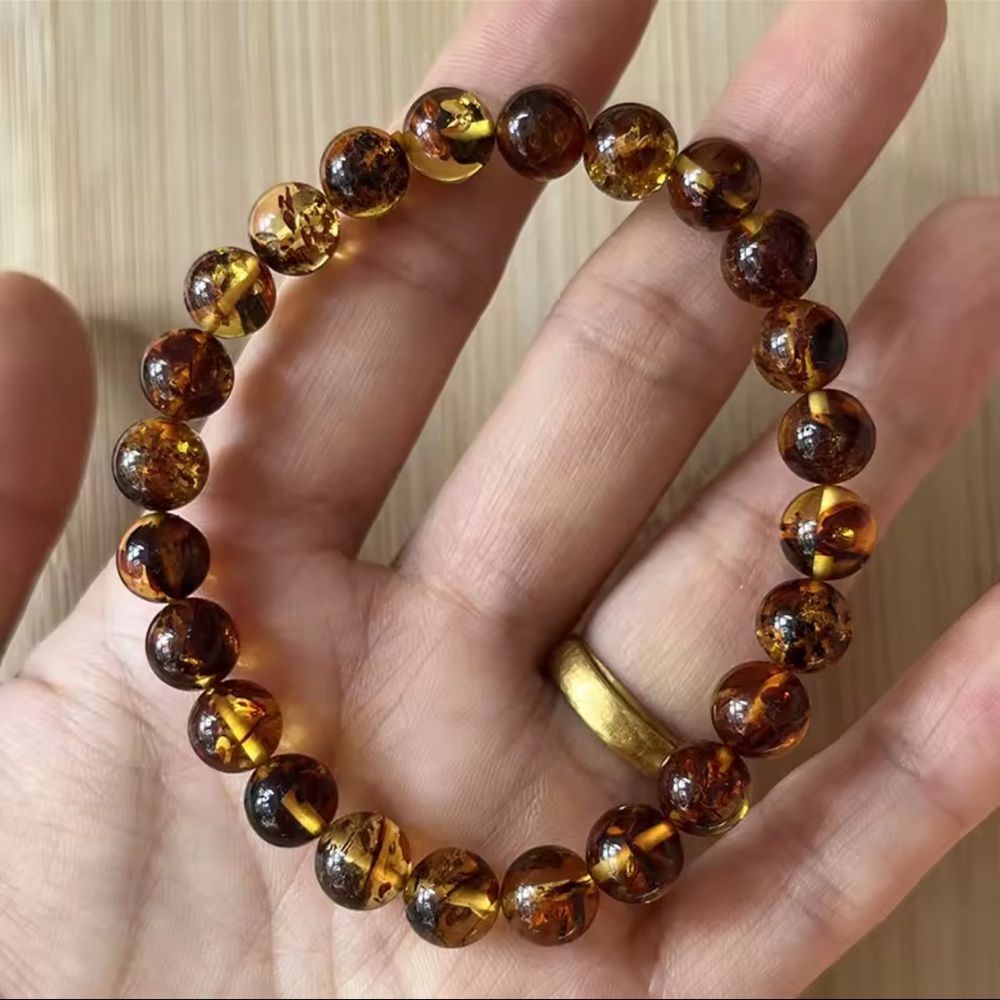 100% national amber bracelet. 4.1 g